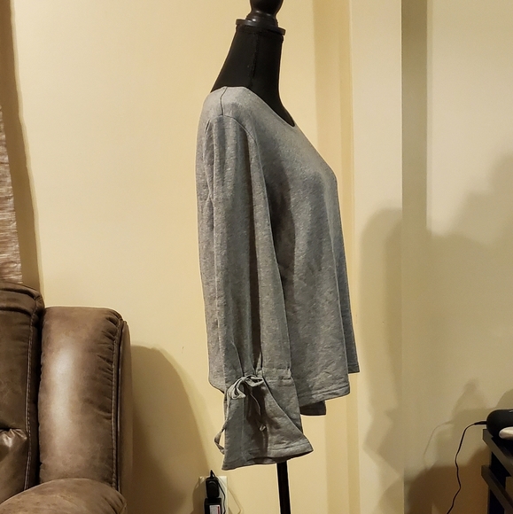 Grey & Gray Sweatshirt with Belled Sleeves - Picture 3 of 5